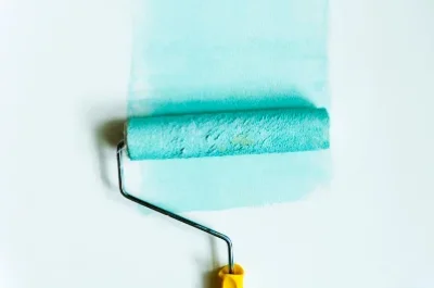 Peinture intérieure à Sost — murs, plafonds et boiseries